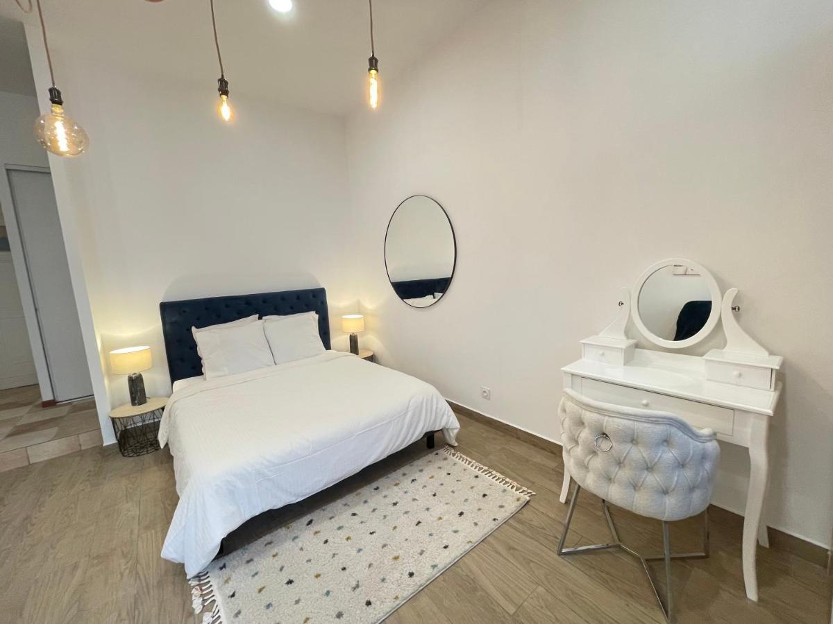 Renting - 2 Massena - Luxury Loft - Balcony Massena Square View - Aircon Appartement